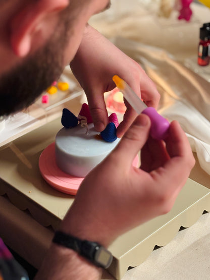 Warsztaty ze zdobienia świec sojowych